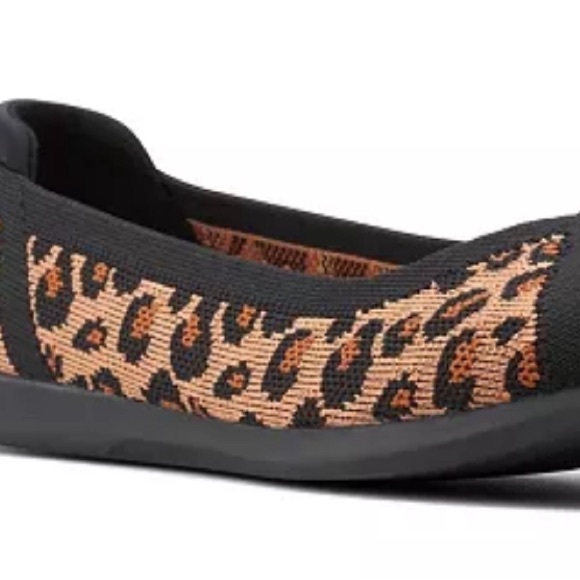 Clark’s Cloudsteppers Tan Leopard - Picture 4 of 13